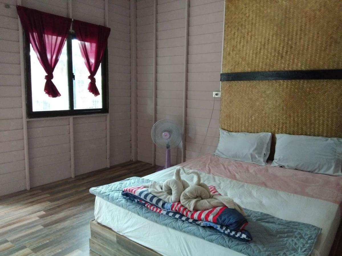 Phayam Hostel Koh Phayam Exteriér fotografie