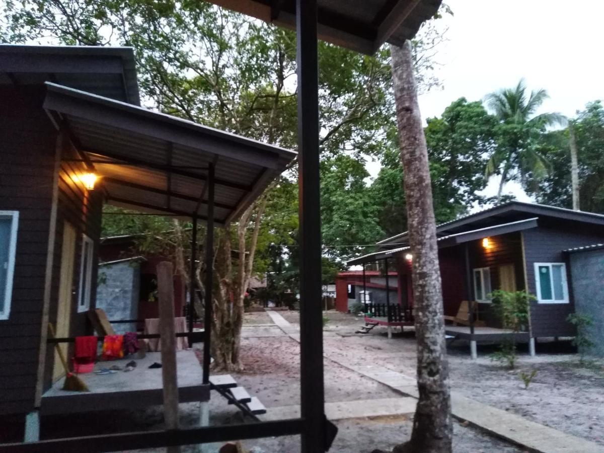 Phayam Hostel Koh Phayam Exteriér fotografie