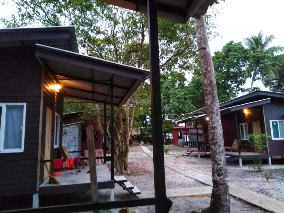 Phayam Hostel Koh Phayam Exteriér fotografie